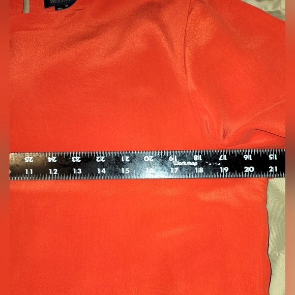 Bellagio 100% silk red short sleeve top  Sz S - Picture 7 of 12